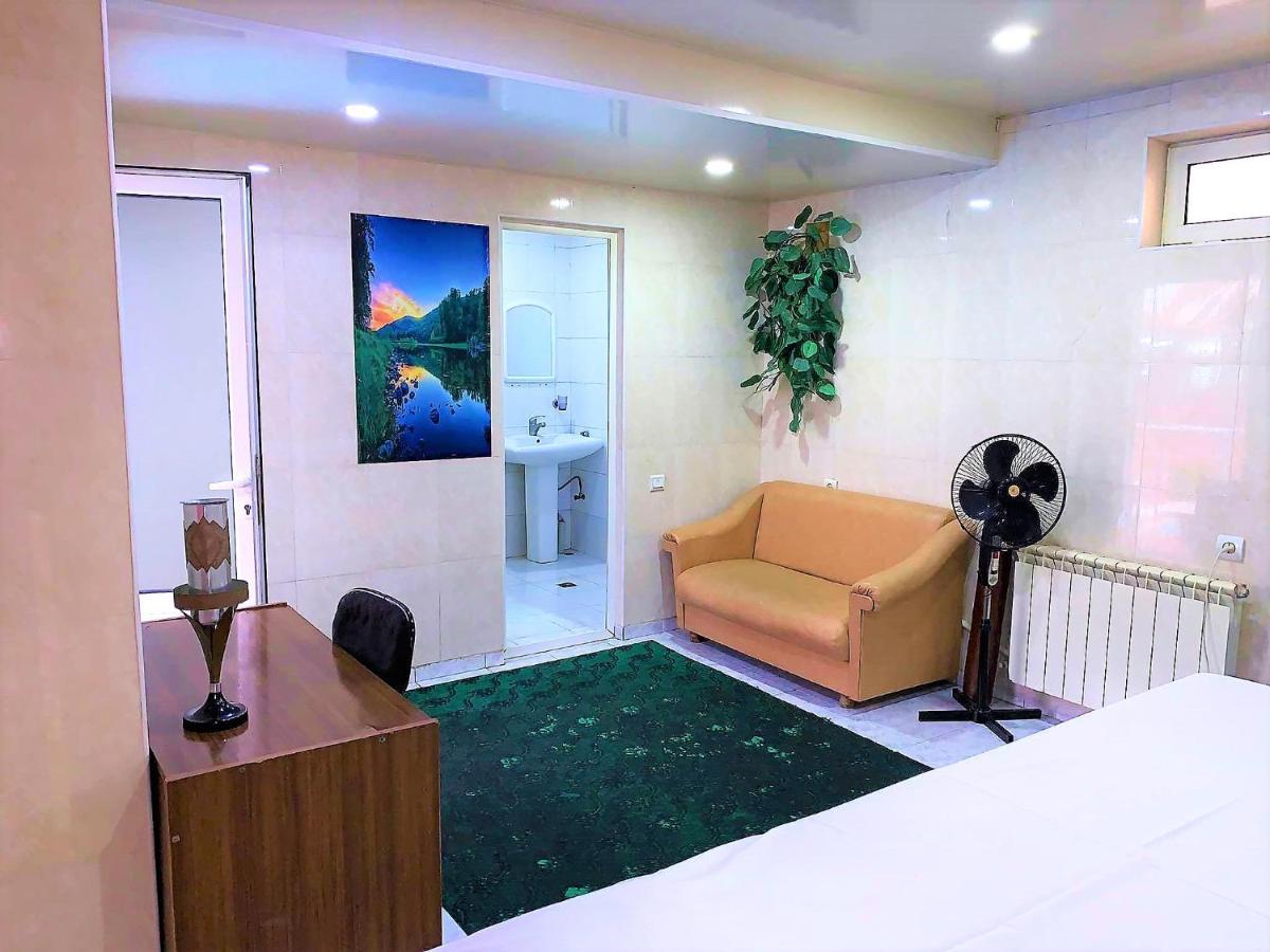 Ddd Hotel Jerevan Eksteriør bilde